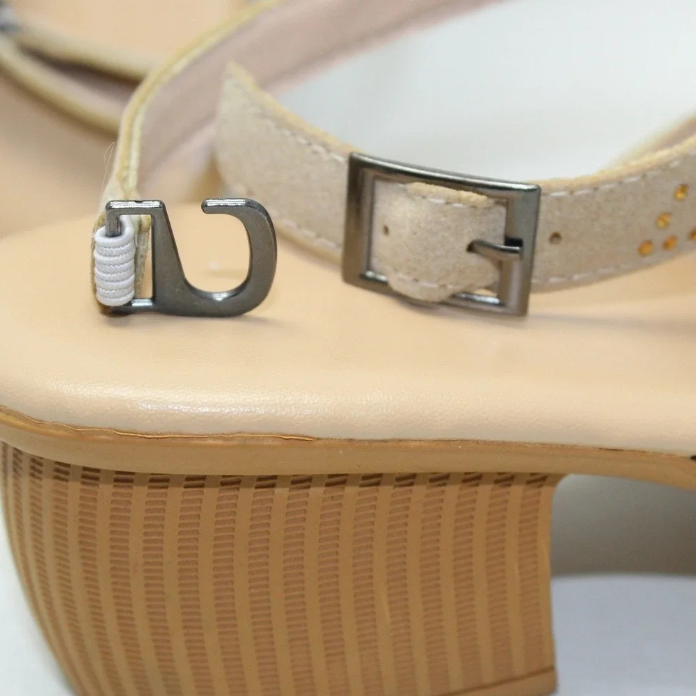 Cove Tan Laser Cut Rhinestone Block Heel Slingback Sandals Women's‎ Size 9 / 40